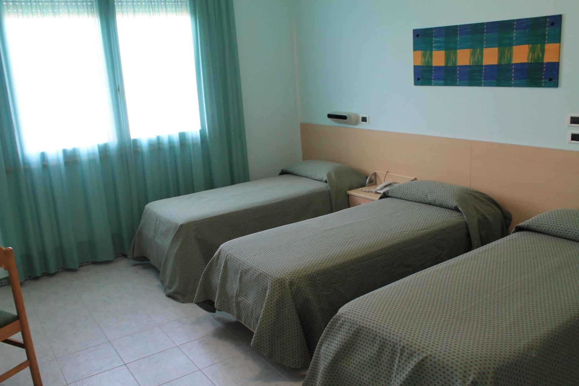 Hotel Minerva Brindisi Chambre photo
