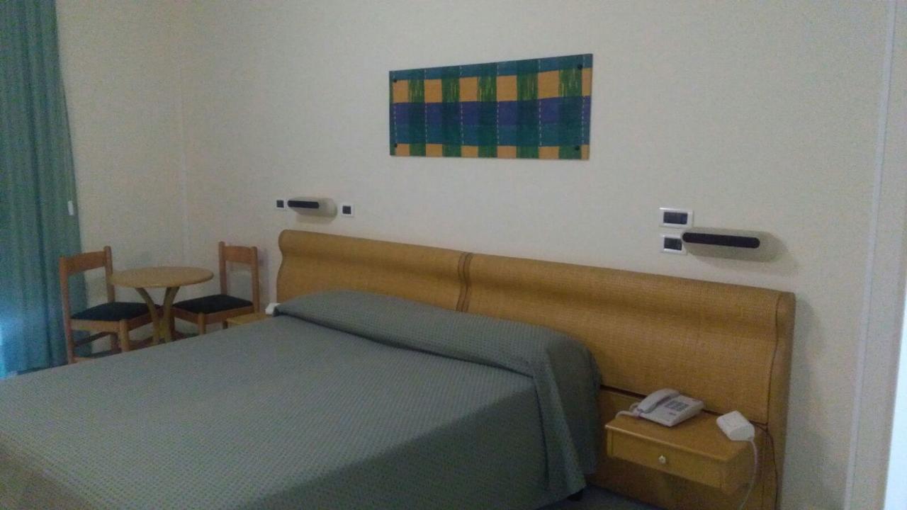 Hotel Minerva Brindisi Extérieur photo