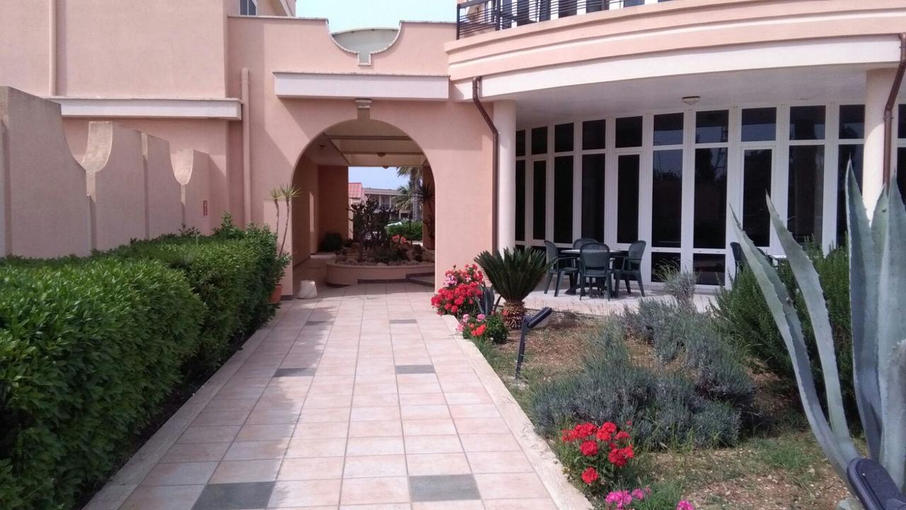Hotel Minerva Brindisi Extérieur photo