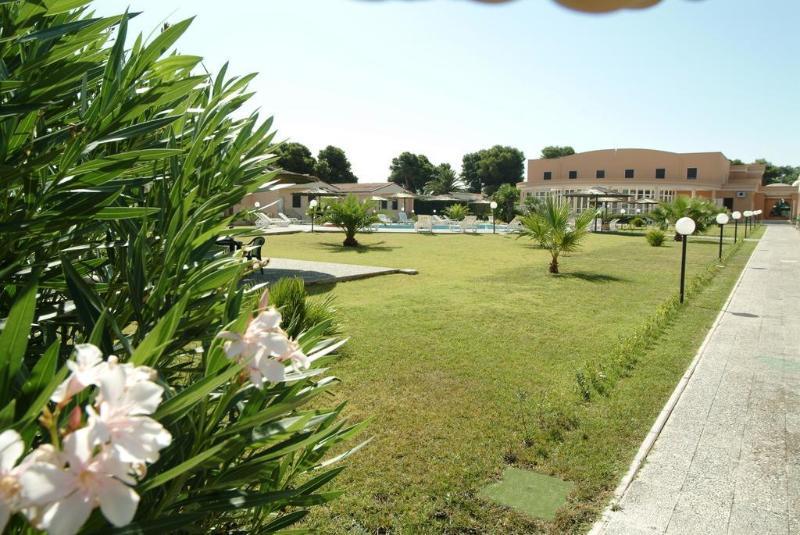 Hotel Minerva Brindisi Extérieur photo
