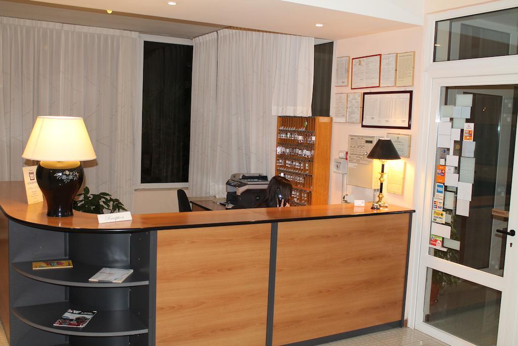 Hotel Minerva Brindisi Extérieur photo
